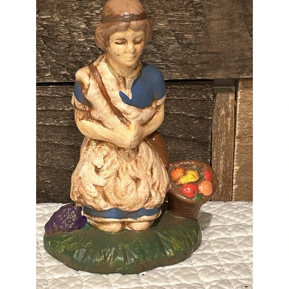 Vintage‎ Nativity Boy Holland Mold Nativity Shepherd Fruit Basket 4.5